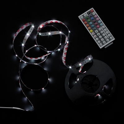 Imagen de Tira Led Multicolor Rgb Con Mando Adhesiva Con 150 Leds 36 W 12 V. 850 Lumenes Luz Multicolor IP 20 5 Metros